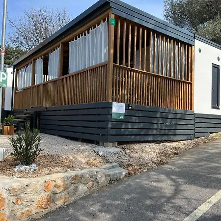 Rosmarin&olive Premium Mobile Homes Campingplatz *